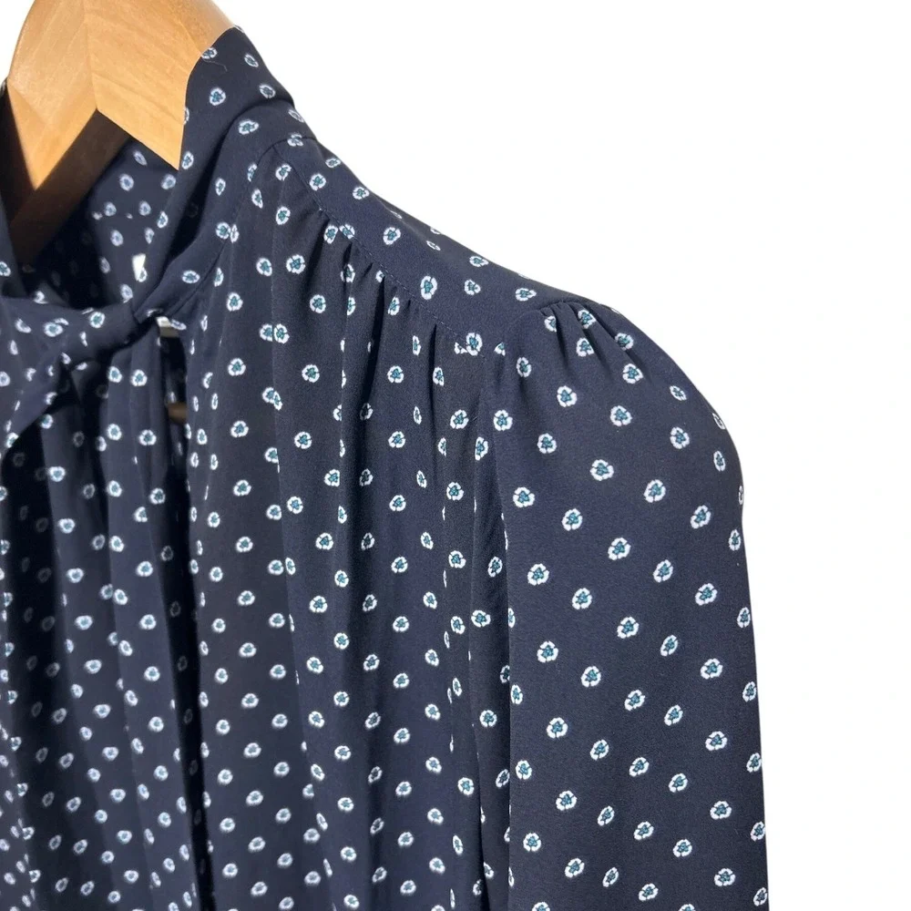 J. Crew‎ Foulard Drapey Tie Neck Top Blue Women's size XS EUC